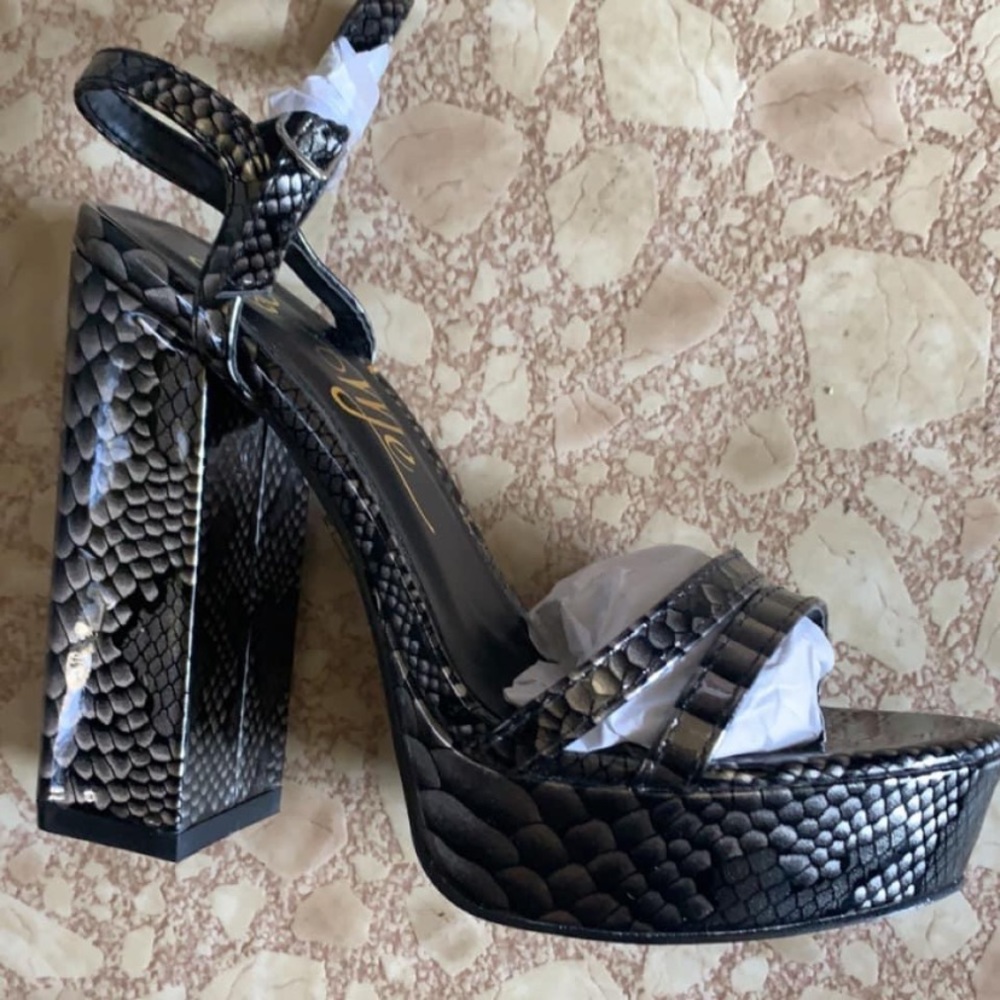 Black Print Platform